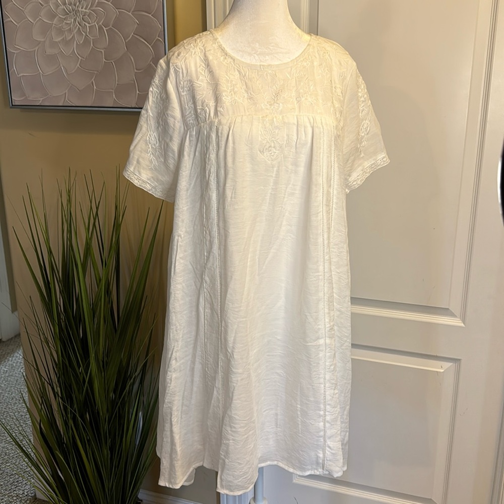 Hudson Gray White Embroidered Dress – Size [Insert Size]